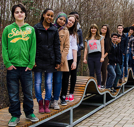 Schülerinnen und Schüler, die an DSD-Prüfungen in Hessen teilnehmen